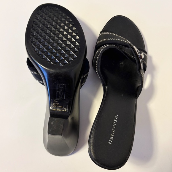 Naturalizer Y2K Open Toe Leather Stitching Buckle Kitten Heels Black Womens 8.5 - Picture 4 of 4